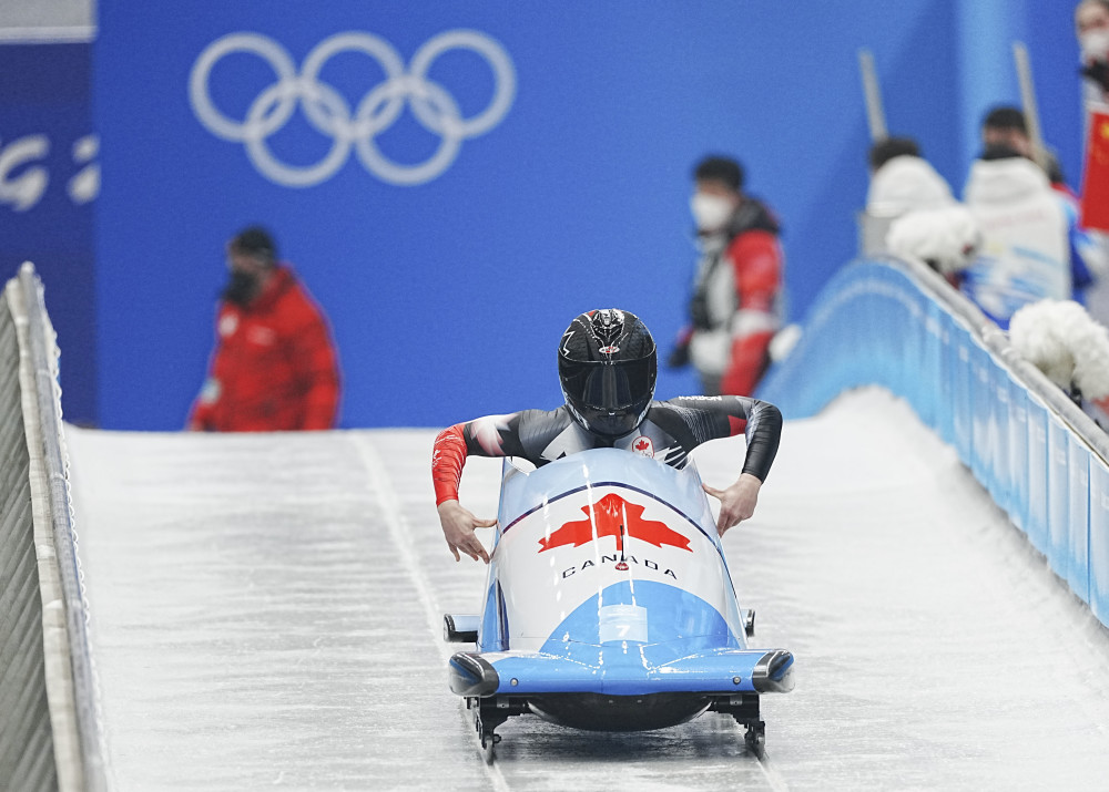 北京冬奥会雪车女子单人雪车赛况4