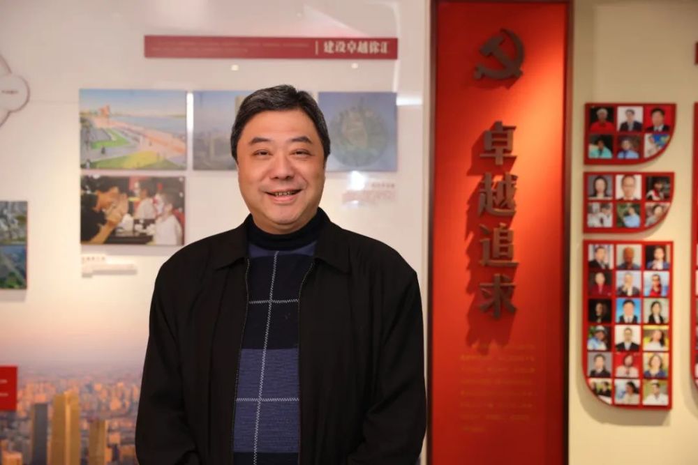 学习六中全会精神专题研讨班大家谈罗鹏翀为建设卓越徐汇贡献城投人的