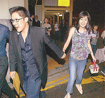 霍启刚为什么没有娶前任富家小姐?转身娶出身普通的郭晶晶?