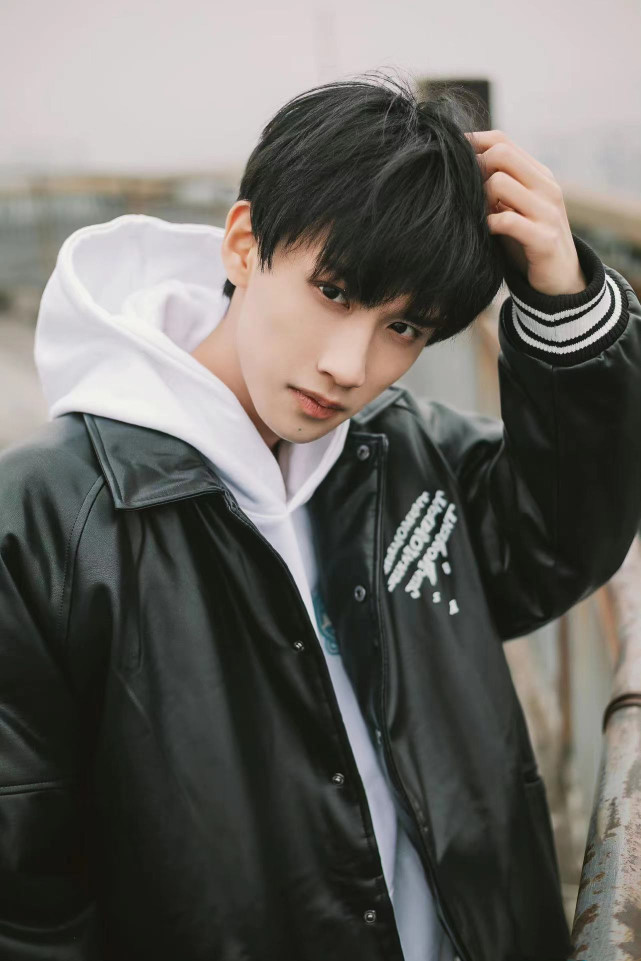 时代少年团7个成员集体为陈泗旭庆生tf家族的团魂有了