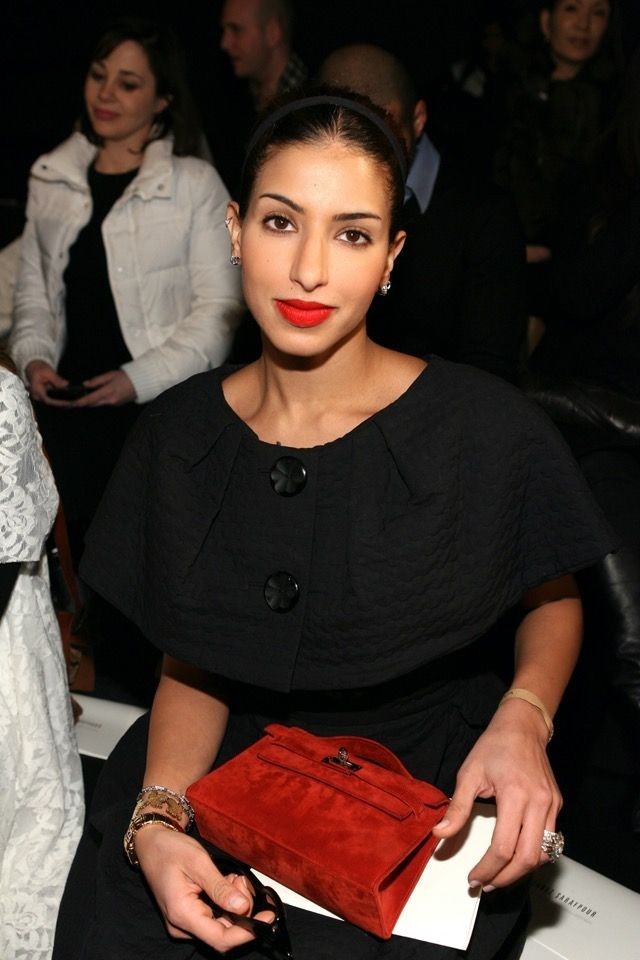 沙特最时髦王妃:不戴面纱不穿长袍,引领中东时尚是沙漠中的玫瑰插图15