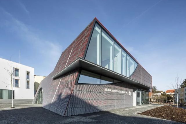 小型公共建筑设计捷克sedl00any社区中心案例