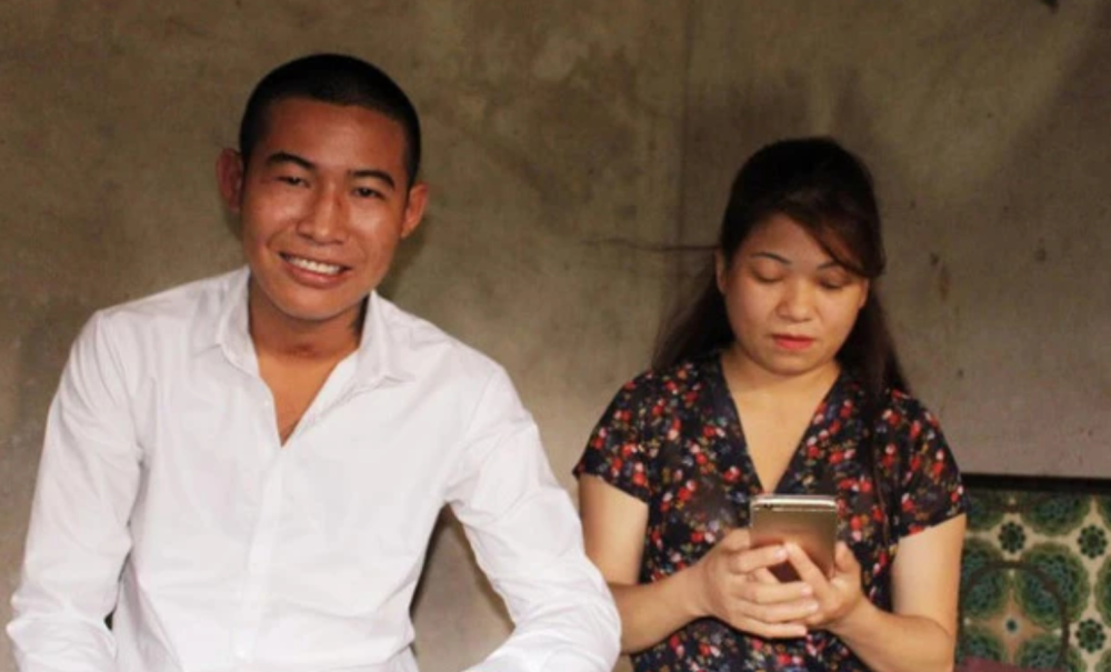 20岁小伙娶41岁妻子结婚仅一年多身体就出问题如今靠母亲养活