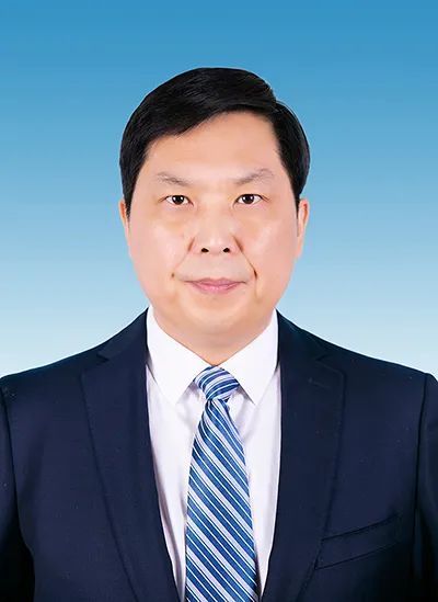呼和浩特市选举产生新一届政府领导班子贺海东当选市长附简历