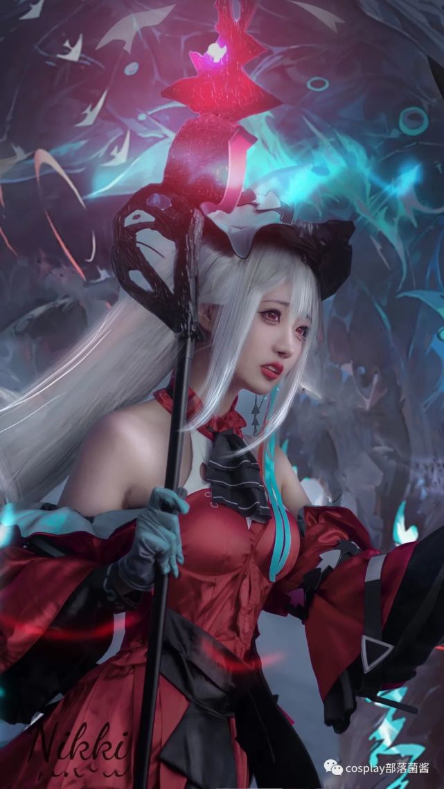 cos明日方舟浊心斯卡蒂cos正片niki