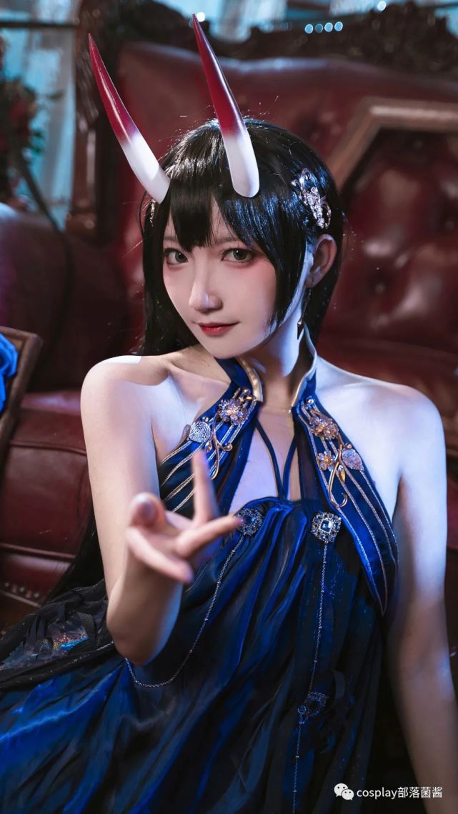 cos碧蓝航线能代礼服私房比起直觉我更擅长理性的思考