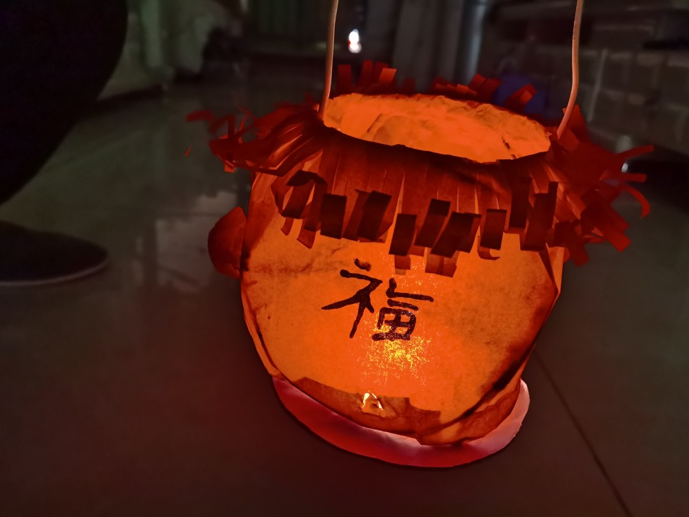 回忆杀8090后是否怀念起小时候的纸灯笼