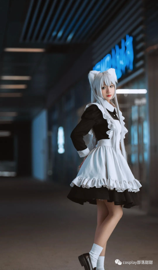 cos白毛猫猫女仆大长腿的小可爱