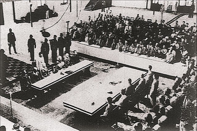 东京审判现场照