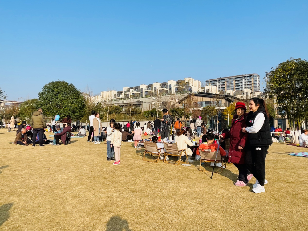 十大工程让群众有更多获得感市民在两江新区乐享高品质生活