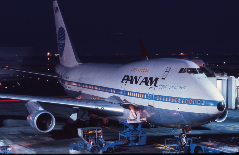 泛美航空是一家非常善於營銷的航空公司,當時的商用飛機環球飛行紀錄