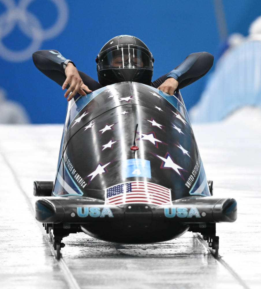 北京冬奥会雪车女子单人雪车赛况9