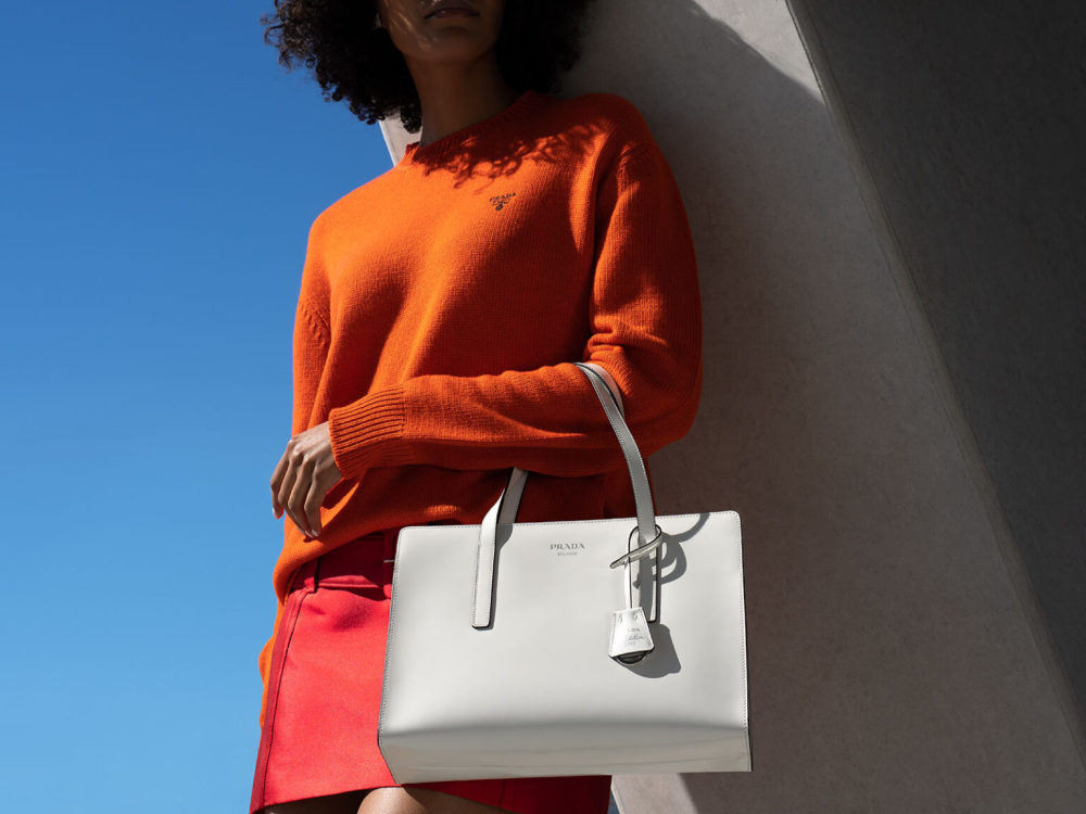 普拉达prada更新经典之作1995第二版一款时尚隽永实用的新包包