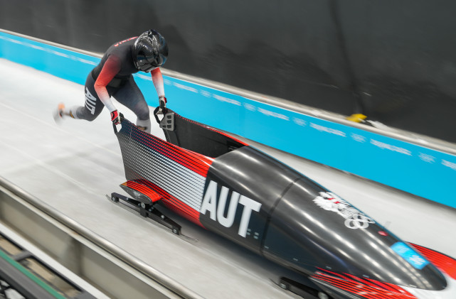 北京冬奥会雪车女子单人雪车赛况13
