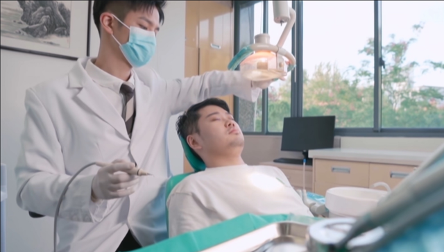 如果俞悦是真的牙科医生,他的毕业证学历证件就能简简单单的证实,何必