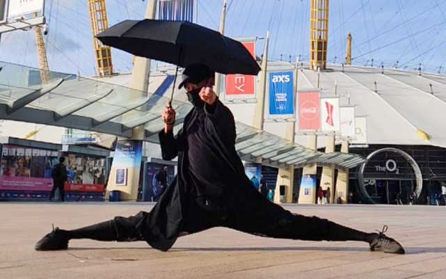 克服地心引力的男人,一段中国舞蹈惊呆外国人|英国|马蛟龙