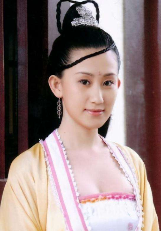 却不曾想张丹露其实也在这部剧里,张丹露饰演的是上官婉儿