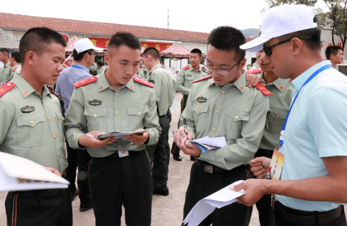 試用期還有考核軍隊文職人員入職後可以幹多久