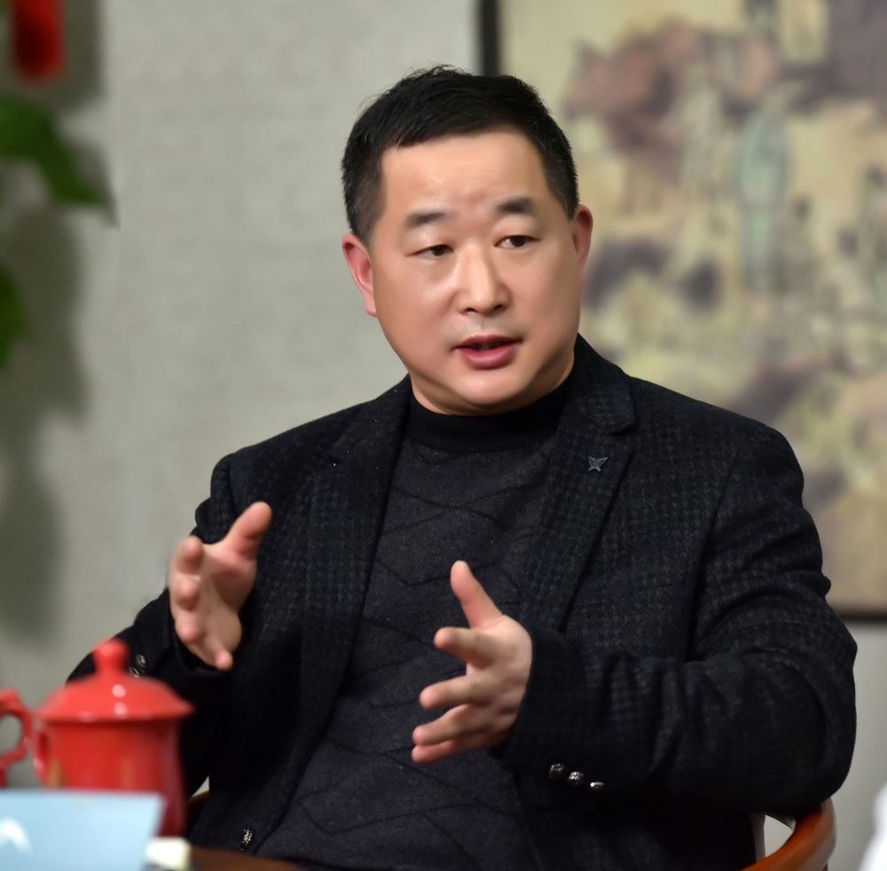 洪放把最好的诗篇写在这片奋进而亲切的土地