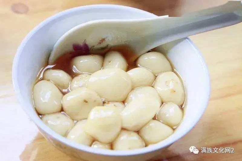 由於滿族人喜食黏食,象江米(糯米),糜子(大黃米,小黃米),黏高粱,黏