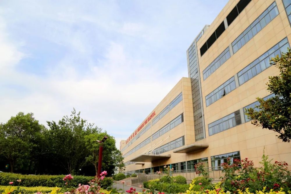 郑州颐和医院院长赵志刚作客河南新闻广播《大医生来了》,讲述"2021