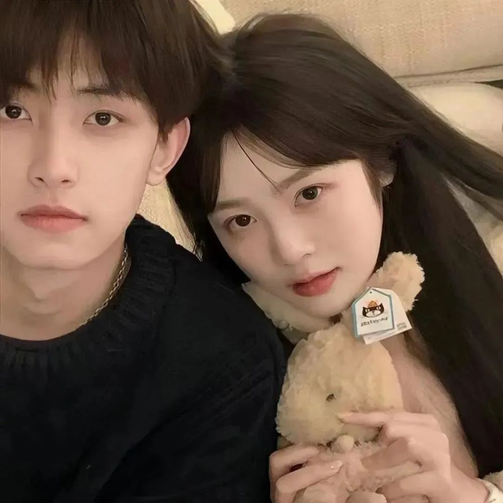 情侣头像|爱你不用蜜语甜言,情人节快乐!_腾讯新闻