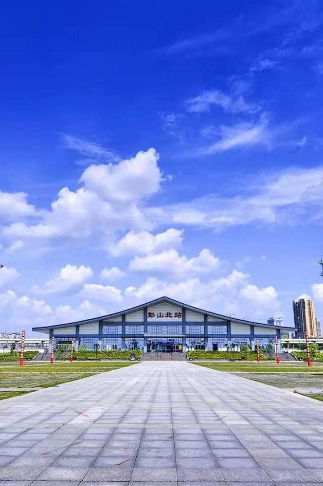 纸短情长撩动人心写给彭山的一纸情书