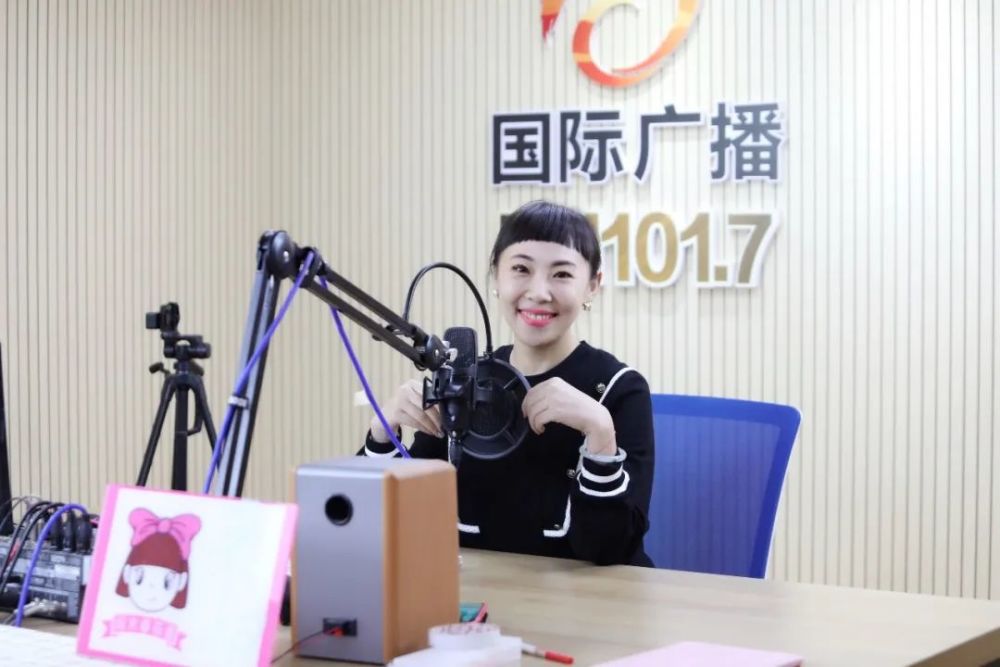 晓凡姐姐:全国优秀少儿节目主持人,云南广播电视台fm101.