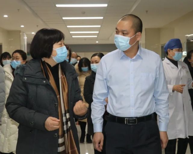 第十二师卫健委张新荣主任一行到新疆长安中医脑病医院参观交流