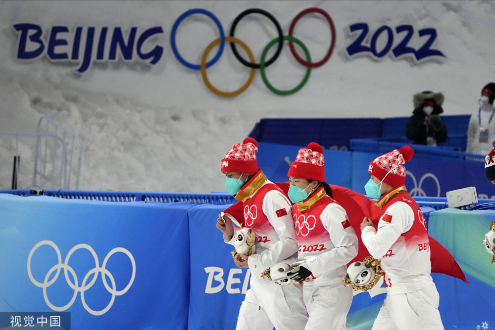 12年等待徐梦桃历经四届冬奥会终于封后美国选手为她感到骄傲