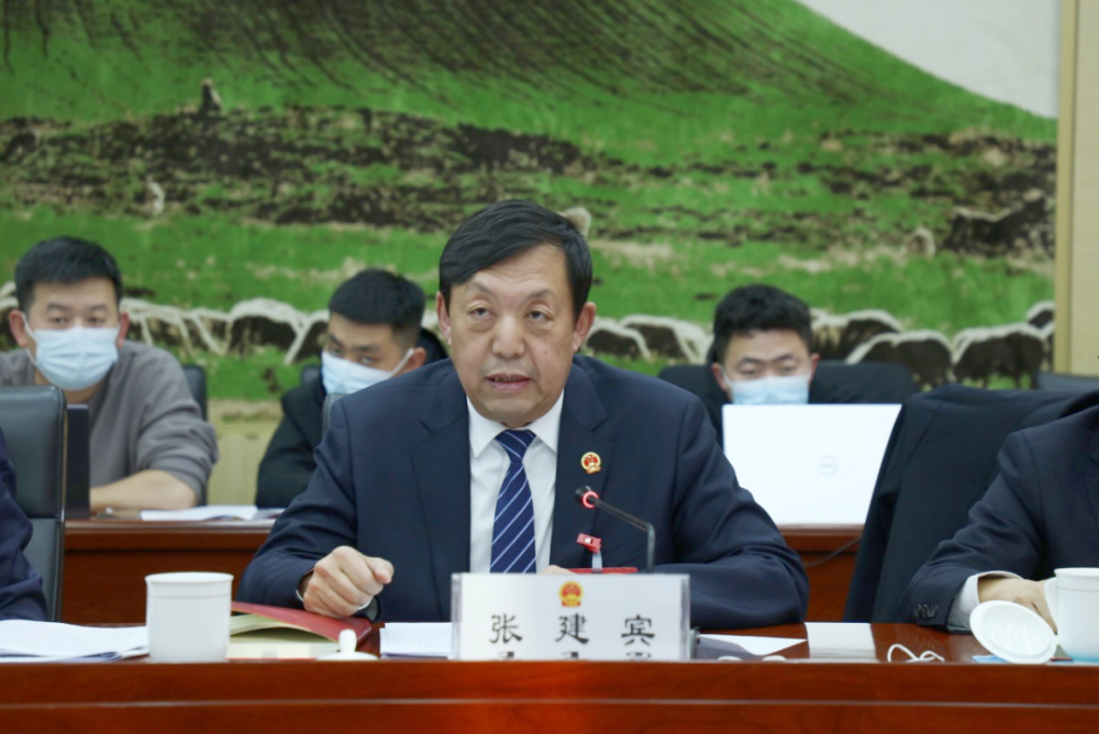 聚焦市两会张建宾在参加察右后旗代表团审议时强调提