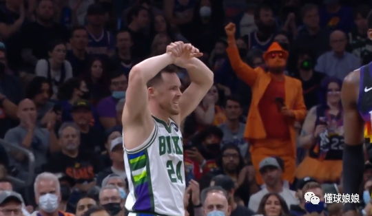 手术缺席4周全队伤了个遍真的有报应啊