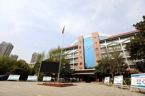 郑州市金水区第六初级中学学校简介教学特色