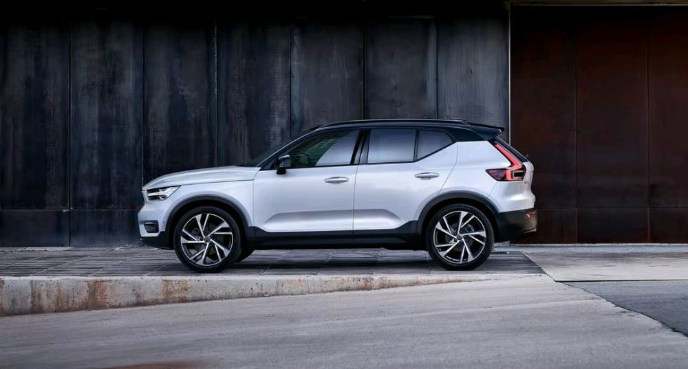 沃尔沃xc40纯电版p6车型上市售257万元起续航全面升级