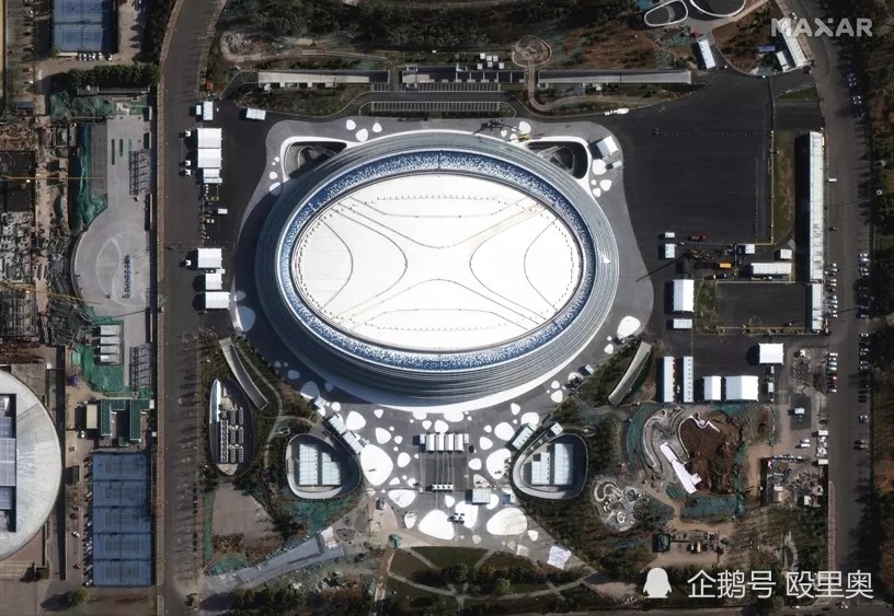 2022年冬奧會在白雪皚皚的衛星照片中從太空看中國的體育場館