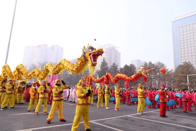 希望新的一年,我们的生活红红火火,大家日子越过越好.
