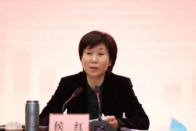 郑州原市长侯红新职务公布，曾因郑州特大暴雨被处分_腾讯新闻