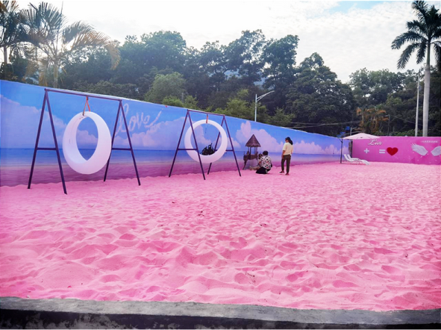 在樱花盛放漫天粉雪中一起来中山坦洲快活谷乐园游玩吧