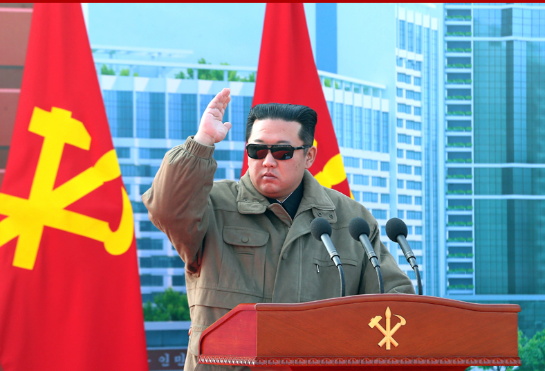美日韩低估了金正恩的决心！三国谴责朝鲜发射导弹，中国亮出立场用先行词造句