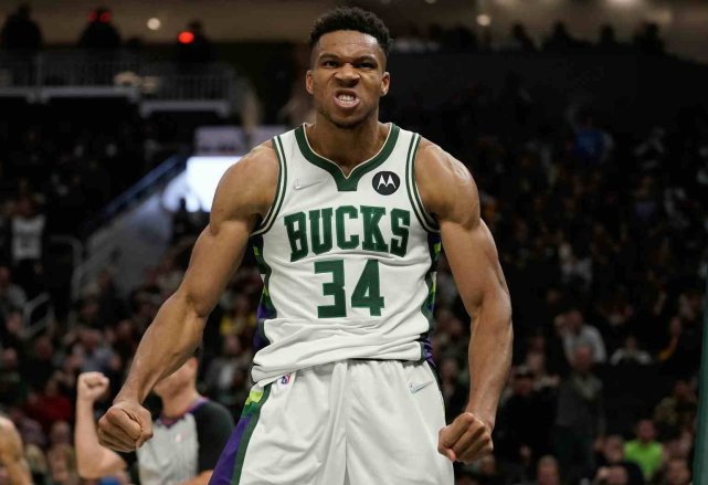 21投17中字母哥高效输出36分钟轰5014本赛季或冲大满贯