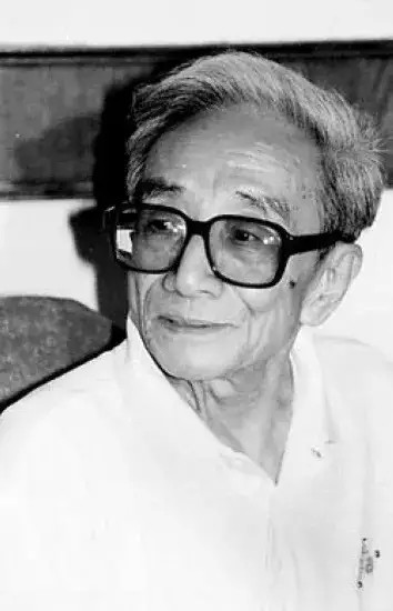 1997年,范用到南京拜访陈白尘夫人金玲女士,我全程陪同.