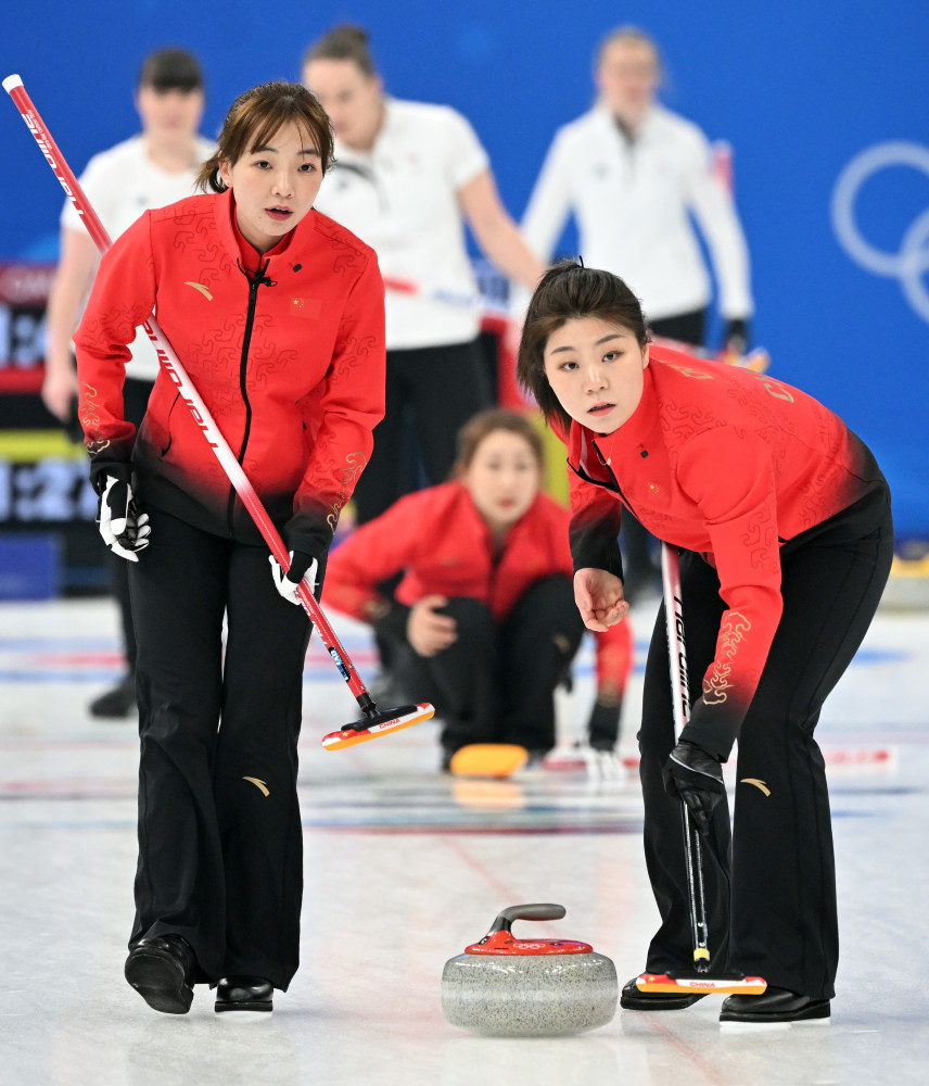 (北京冬奥会)冰壶——女子循环赛:中国队胜英国队(3)_腾讯新闻
