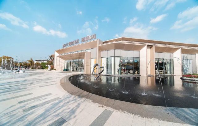 碧桂园星辰湾售楼部实景图大数据显示,年轻一代的居住榜单中,品质和