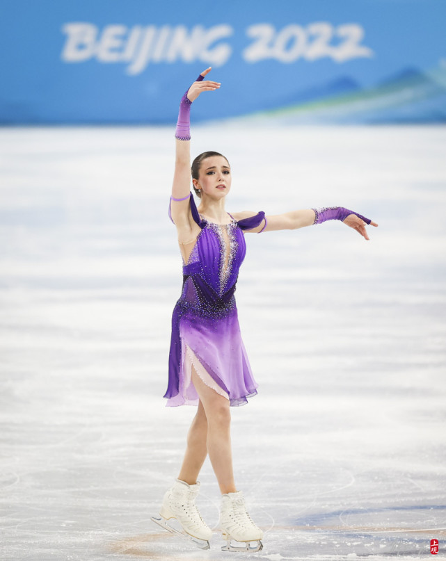 俄罗斯三套娃惊艳冬奥冰场,花滑短节目拿下冠亚军和第四名