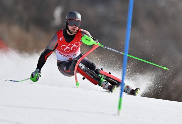 北京冬奥会｜高山滑雪男子回转法国选手夺冠两名中国选手遗憾未能完赛000685公用科技