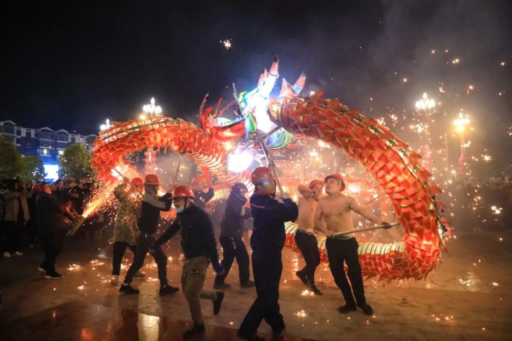 台江舞龙嘘花闹元宵高清美图来了
