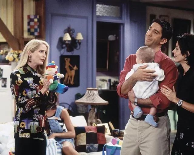 中罗斯前妻卡罗尔·威利克的扮演者珍妮·希伯特知道这个情况后,在