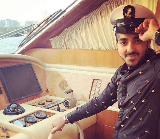 印度奢侈富二代拎一麻袋现金参加婚礼自称是乔布斯关门弟子