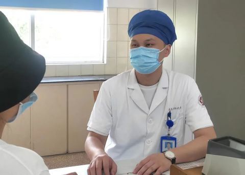 杭州00后小伙一天深蹲200个,结果……|深蹲|横纹肌溶解症