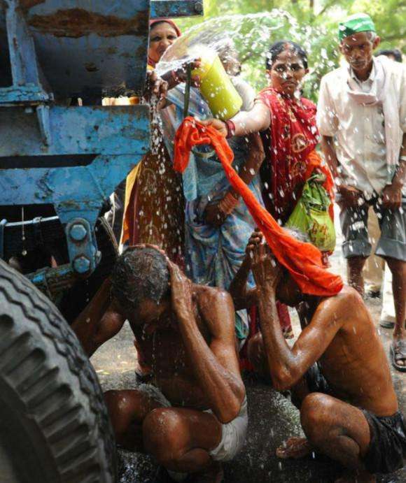 政府出资免费修厕所,百姓却不愿意,印度"厕所革命"有多奇葩?_腾讯新闻